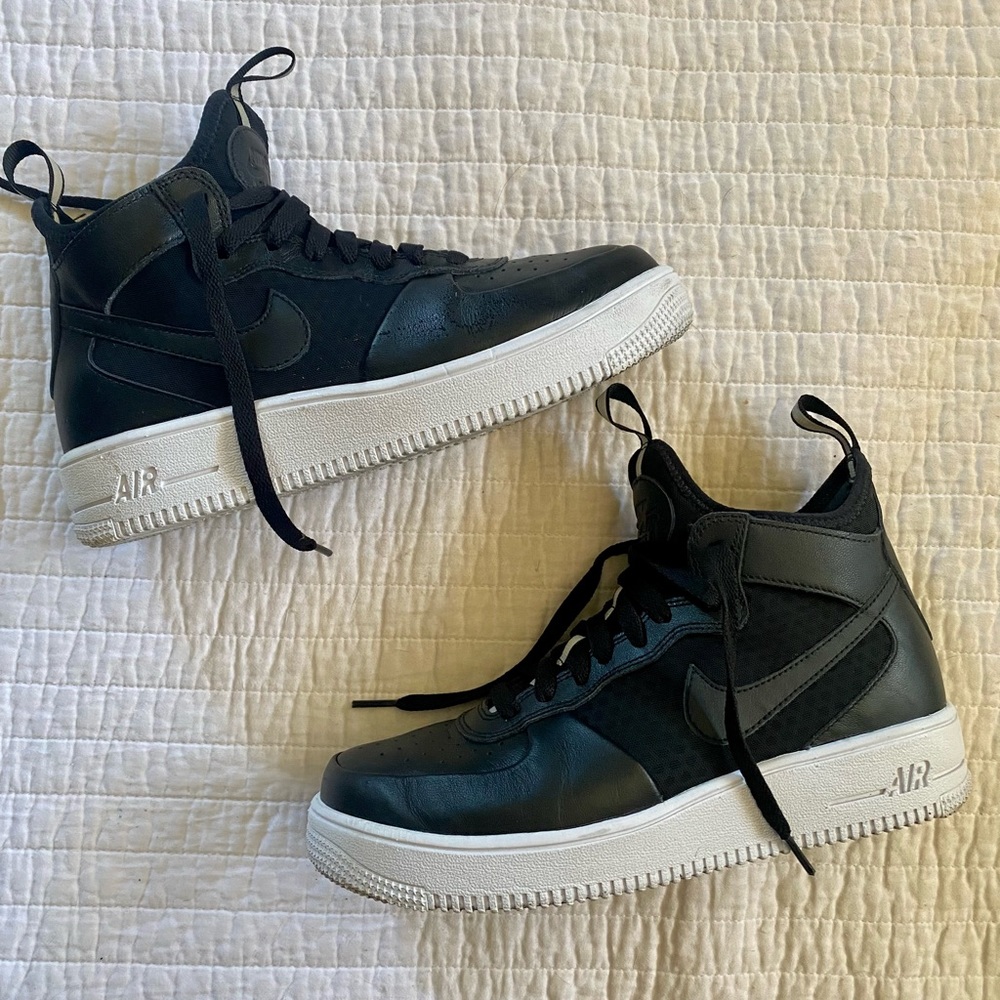 Nike Women’s Air Force 1s - Ultraforce Mid - Size 8